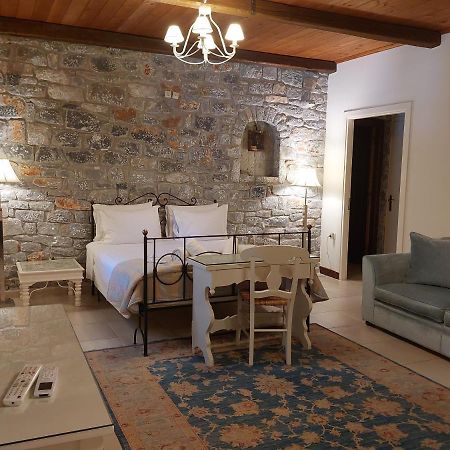 Porto Vitilo Boutique Hotel Karavostásion Eksteriør bilde