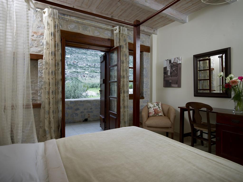 Porto Vitilo Boutique Hotel Karavostásion Eksteriør bilde