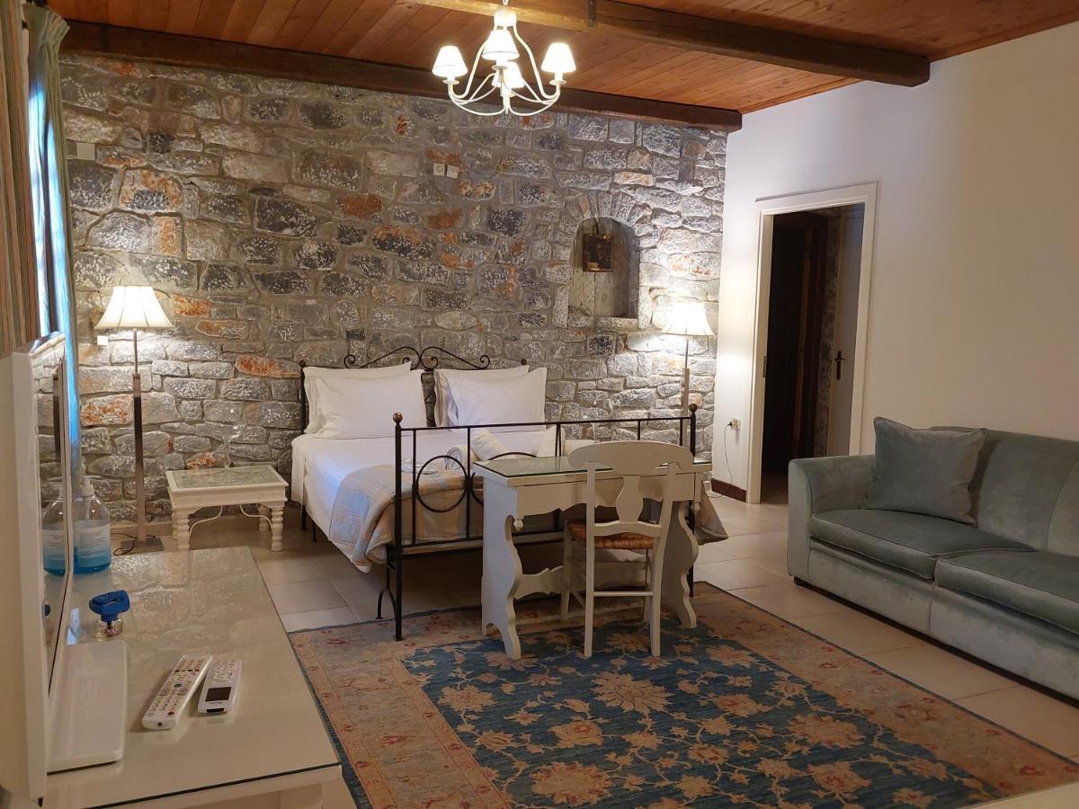 Porto Vitilo Boutique Hotel Karavostásion Eksteriør bilde