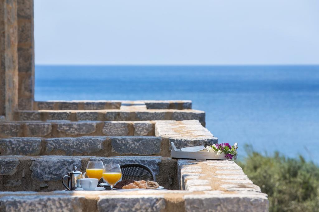 Porto Vitilo Boutique Hotel Karavostásion Eksteriør bilde