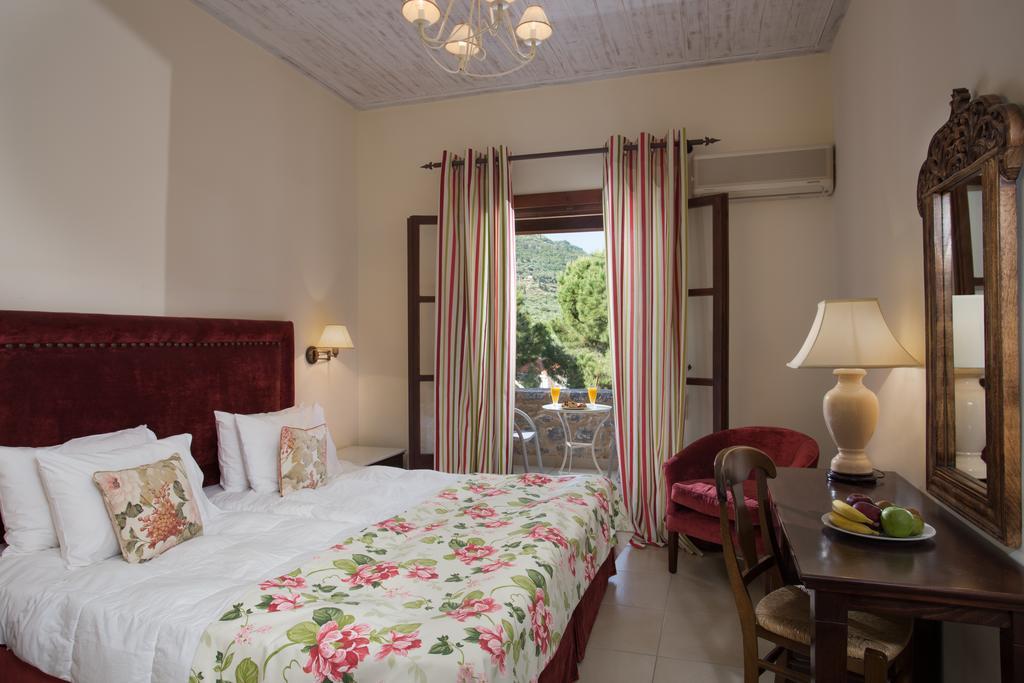 Porto Vitilo Boutique Hotel Karavostásion Eksteriør bilde